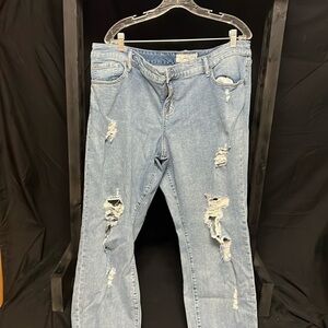 Torrid very distressed jeans size 22 please look at pictures